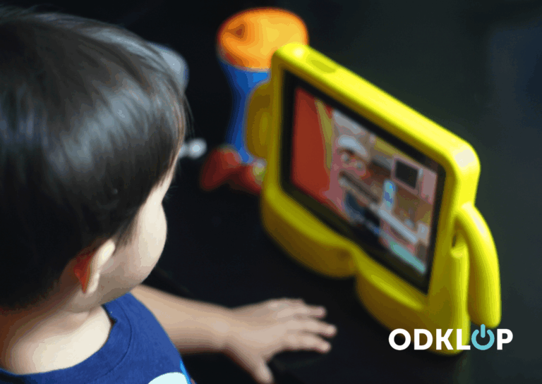 Zasloni in otroci: kaj v resnici pravi znanost?